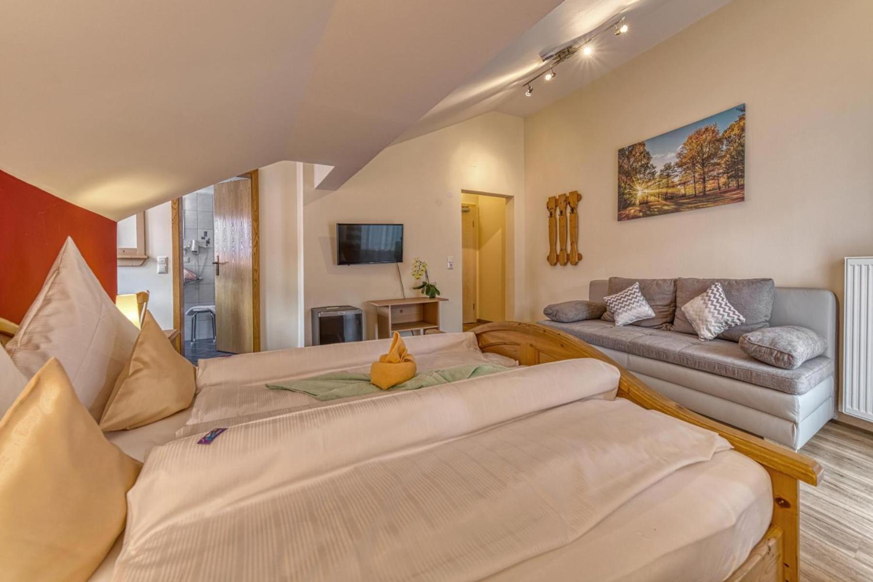 Hotel Hirschenstein Achslach Ngoại thất bức ảnh