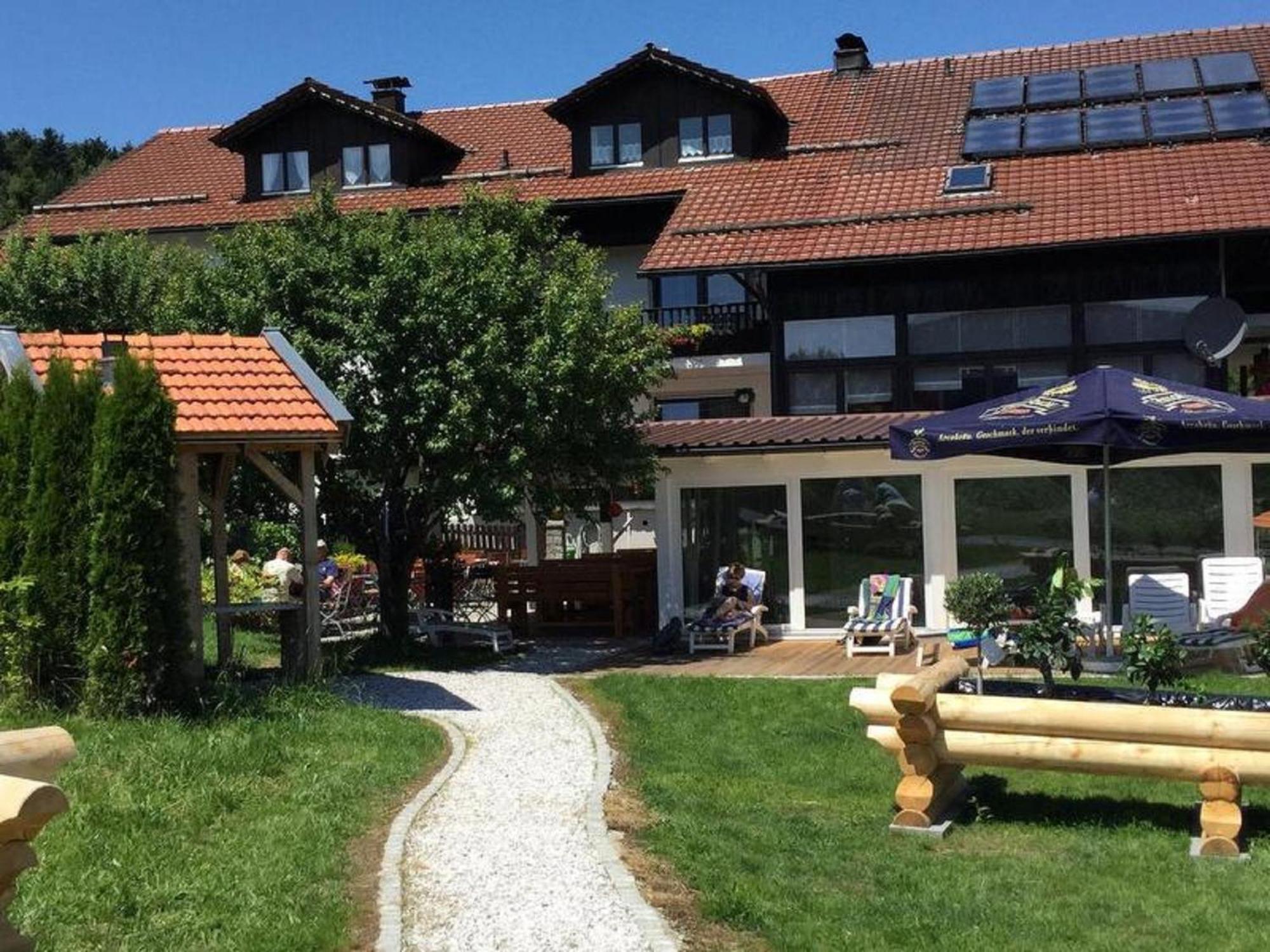 Hotel Hirschenstein Achslach Ngoại thất bức ảnh